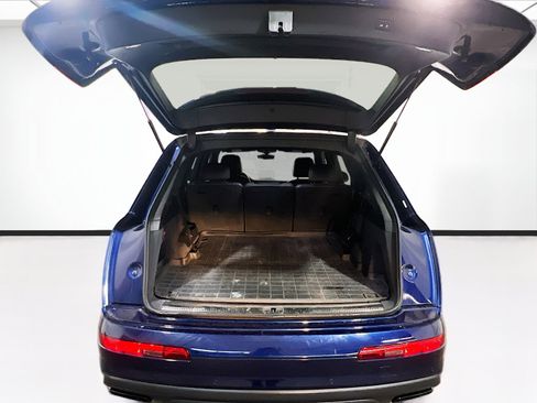 Used 2019 Audi Q7 3.0T Prestige w/ Prestige Package image 21