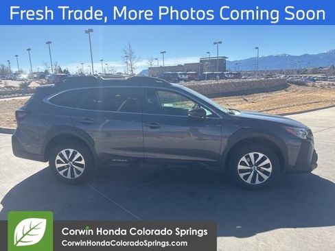 Used 2025 Subaru Outback Premium image 2