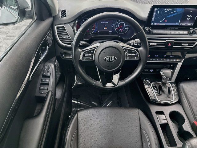 Used 2021 Kia Seltos SX w/ SX Sunroof Package AWD/4WD image 24