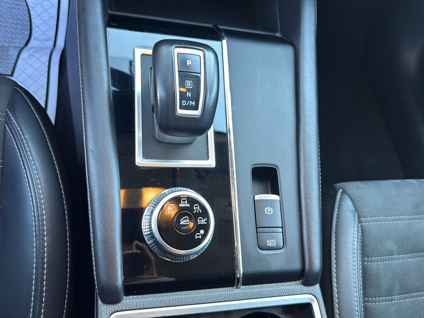 Used 2024 Mitsubishi Outlander FWD image 31