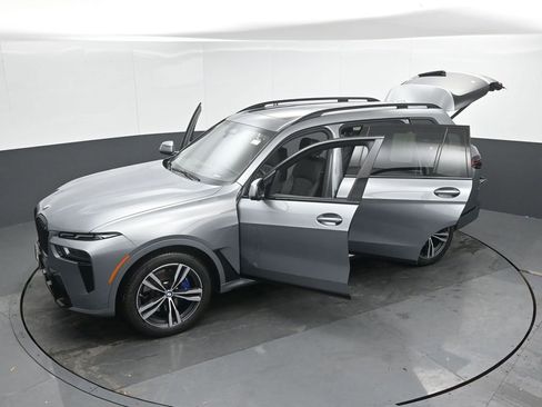 Used 2024 BMW X7 xDrive40i w/ M Sport Package image 52