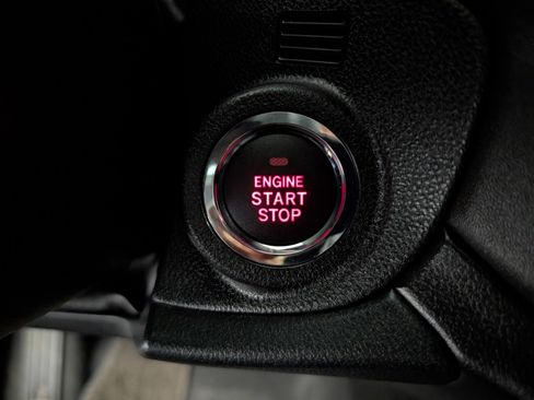 Used 2025 Subaru Outback Premium image 24