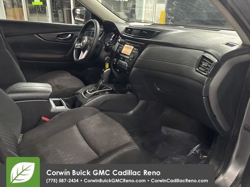 Used 2017 Nissan Rogue S image 34