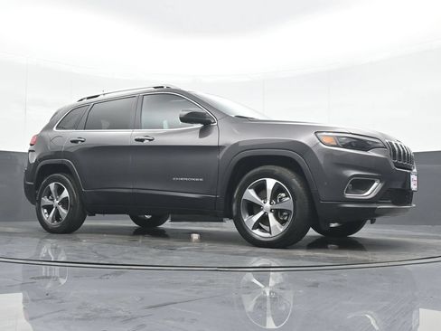 Used 2021 Jeep Cherokee Limited AWD/4WD image 23