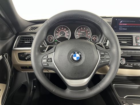 Used 2018 BMW 330i xDrive Sedan w/ Premium Package image 12