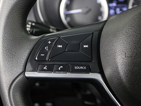 Used 2021 Nissan Kicks S image 24