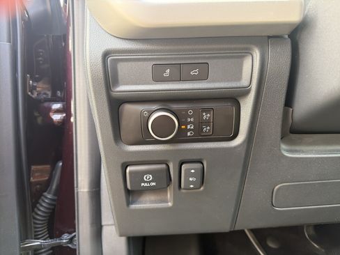 Used 2023 Ford Expedition Max XLT RWD image 13