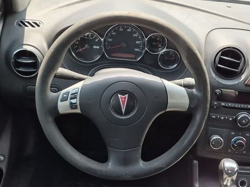 Used 2010 Pontiac G6 Sedan FWD image 21