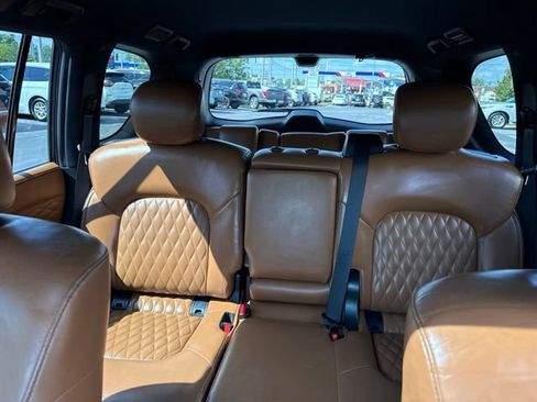 Used 2024 INFINITI QX80 Sensory AWD/4WD image 18