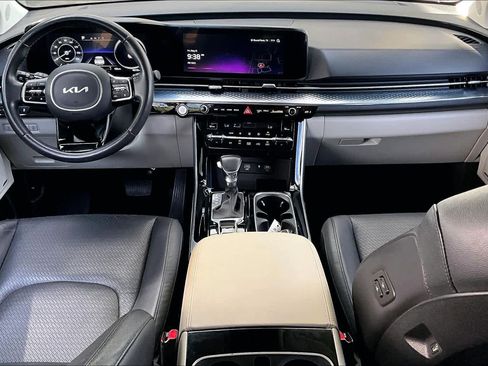 Used 2024 Kia Carnival SX Prestige FWD image 16