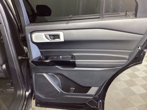 Used 2022 Ford Explorer ST w/ Equipment Group 401A AWD/4WD image 12