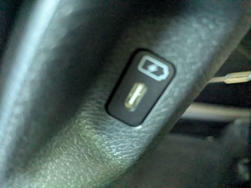 Used 2026 Kia Sportage SX FWD image 17