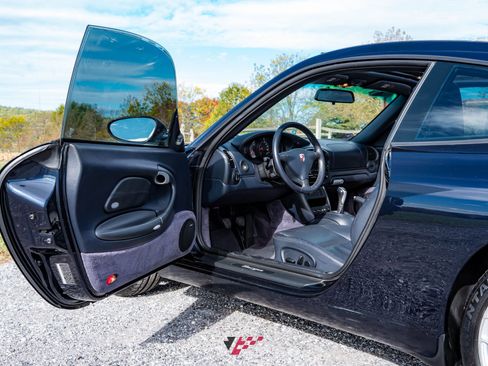 Used 2003 Porsche 911 Targa image 31