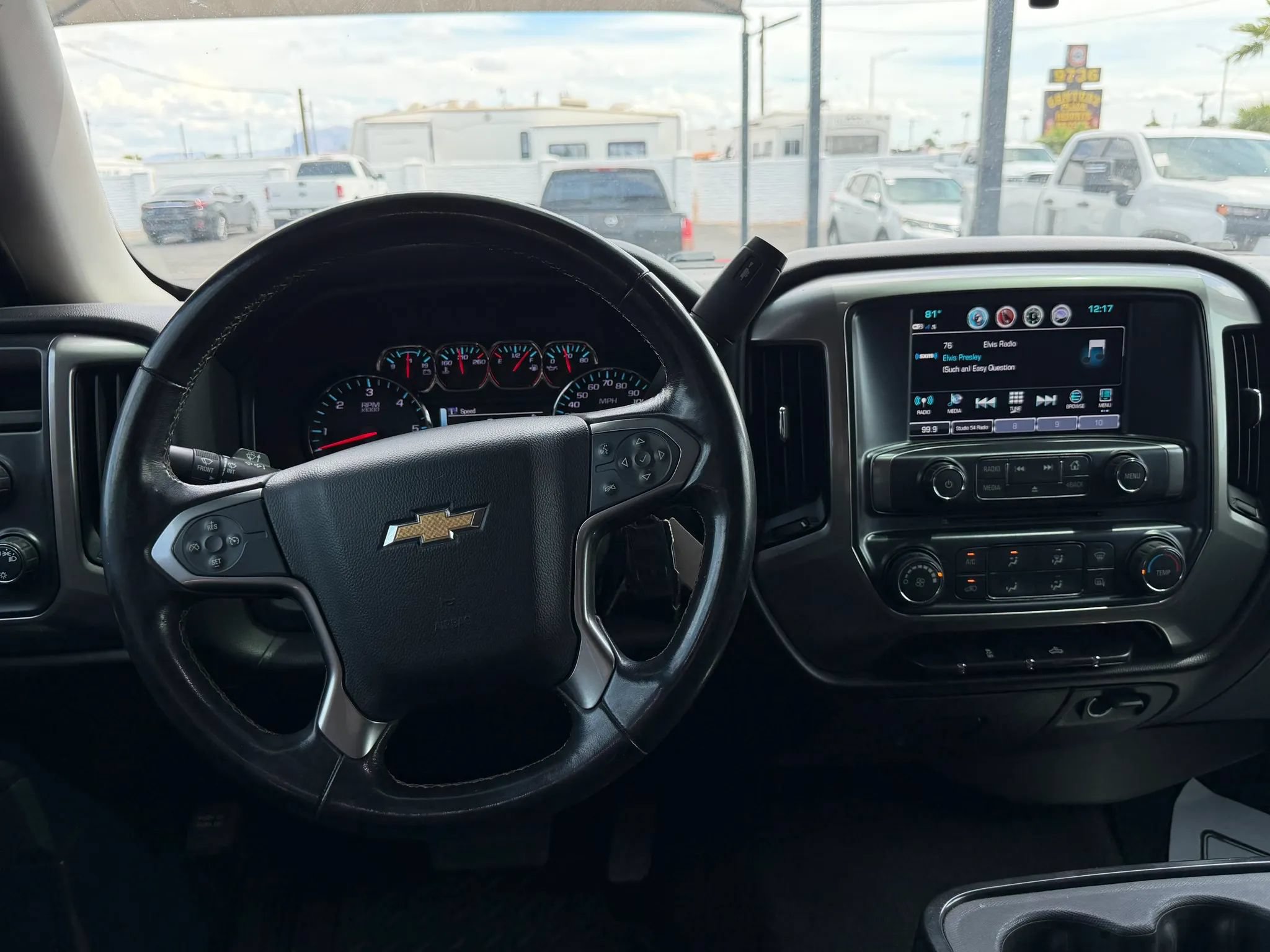 Used 2019 Chevrolet Silverado 1500 LT AWD/4WD image 19