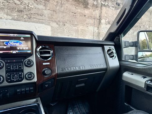 Used 2013 Ford F350 Lariat w/ Lariat Ultimate Pkg image 31