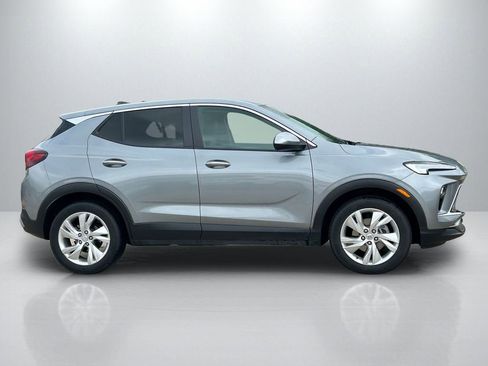 Used 2025 Buick Encore GX Preferred FWD image 4