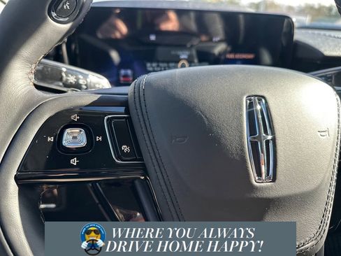 New 2026 Lincoln Aviator Premiere image 11