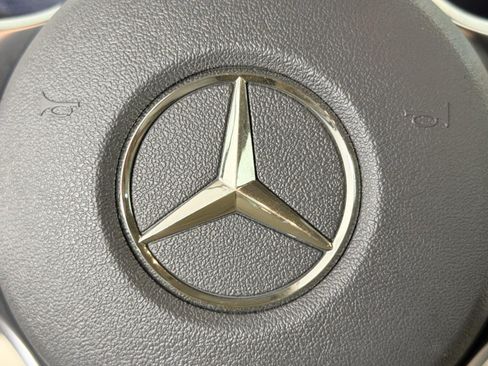 Used 2020 Mercedes-Benz GLS 450 4MATIC image 25