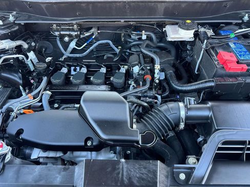 Certified 2025 Honda CR-V EX image 7