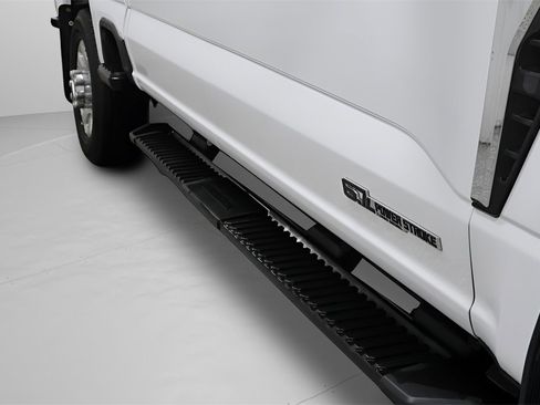 Used 2024 Ford F350 XLT image 31