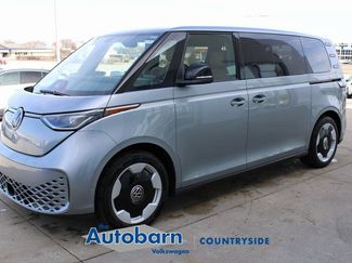 New 2025 Volkswagen ID. Buzz Pro S RWD video 3