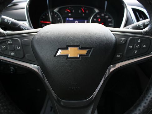 Used 2019 Chevrolet Equinox LT FWD image 24