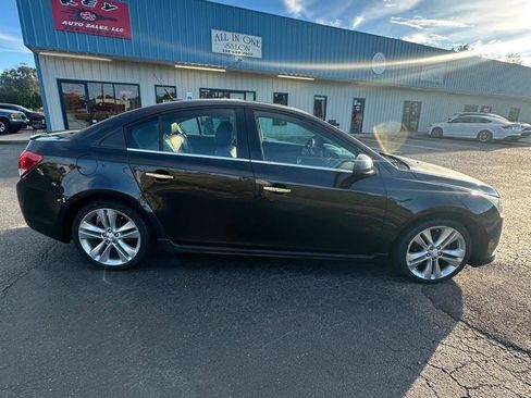 Used 2014 Chevrolet Cruze LTZ w/ RS Package FWD image 9
