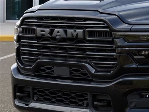 New 2026 RAM 2500 Laramie AWD/4WD image 11