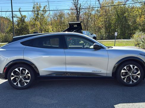 Used 2021 Ford Mustang Mach-E Premium image 3