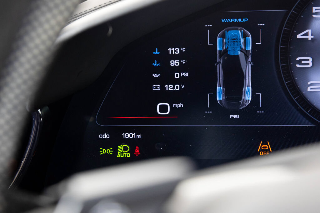 Used 2025 Ferrari Purosangue AWD/4WD image 43