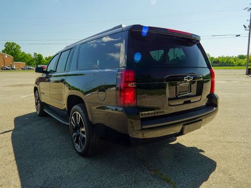 Used 2019 Chevrolet Suburban Premier AWD/4WD image 4