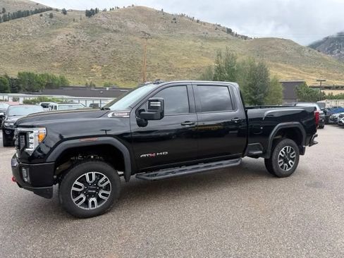 Used 2021 GMC Sierra 2500 AT4 w/ AT4 Preferred Package AWD/4WD image 21