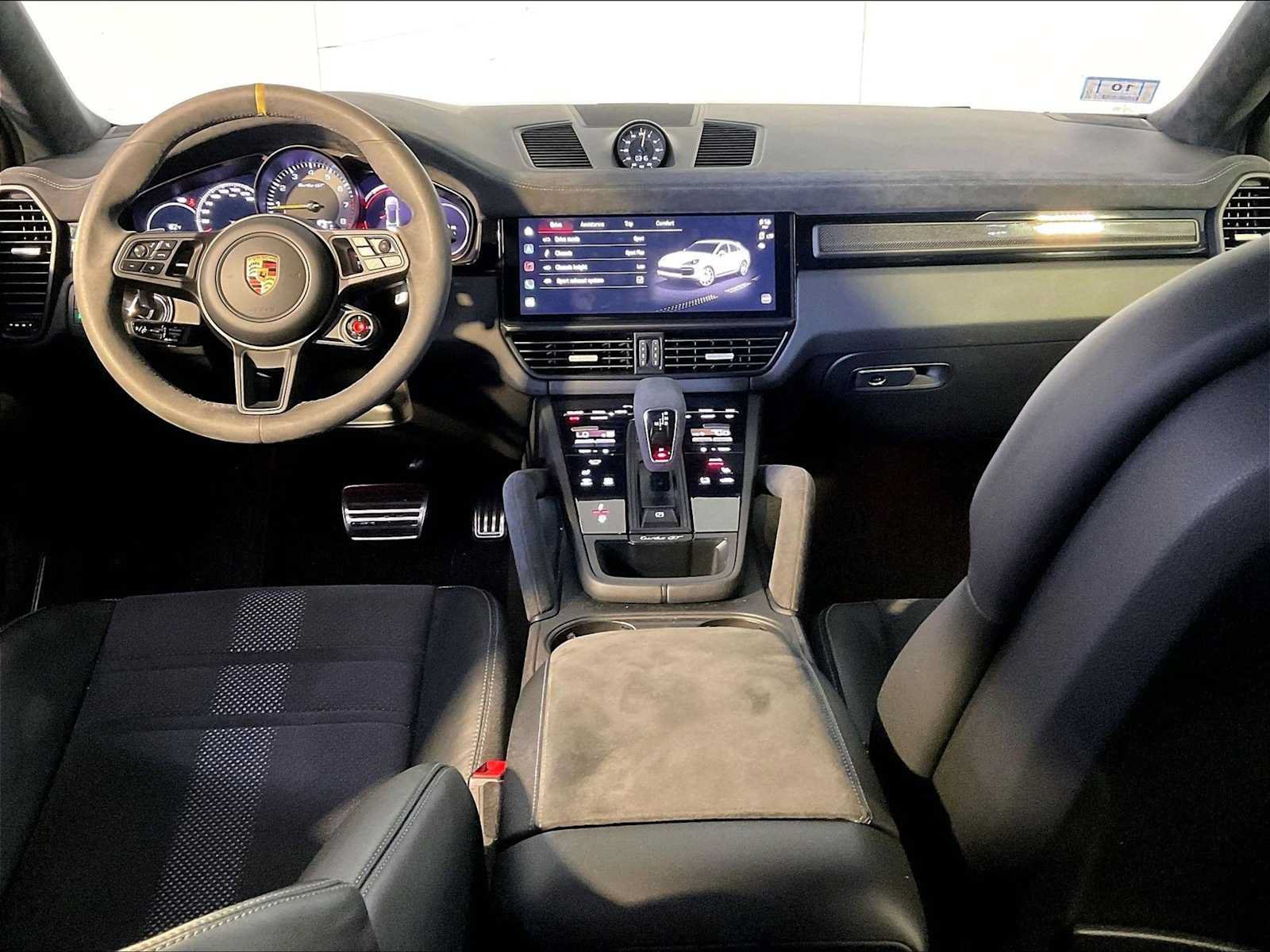 Certified 2022 Porsche Cayenne Turbo GT AWD/4WD image 14