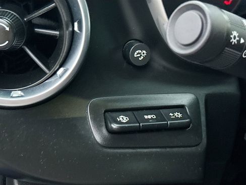 Used 2019 Chevrolet Camaro SS image 10