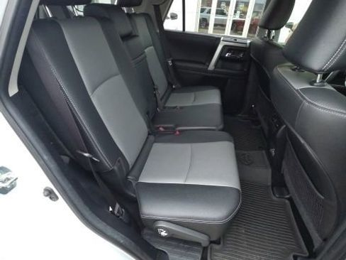 Used 2024 Toyota 4Runner SR5 Premium w/ SR5 Premium Package image 20