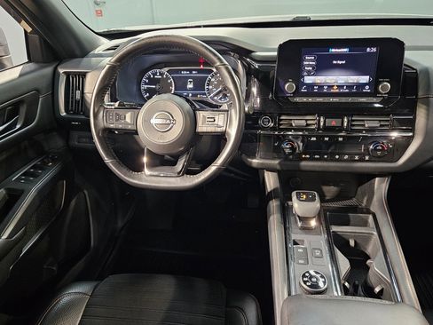 Used 2023 Nissan Pathfinder Rock Creek AWD/4WD image 9