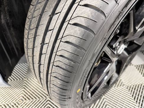 Used 2025 Honda Civic Sport image 25