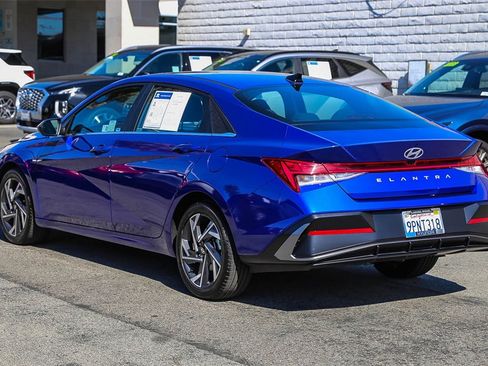 Certified 2024 Hyundai Elantra SEL w/ Convenience Package image 6