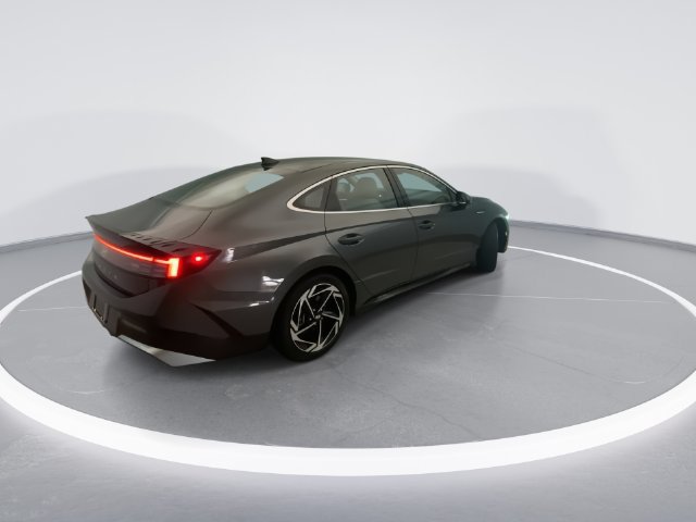 Used 2026 Hyundai Sonata SEL FWD image 6
