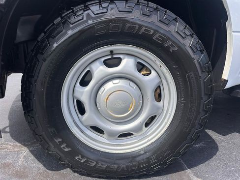Used 2018 Ford F150 XL w/ Equipment Group 101A Mid AWD/4WD image 25