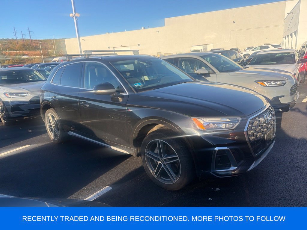 Used 2021 Audi Q5 e Premium Plus w/ Premium Plus Package AWD/4WD image 2