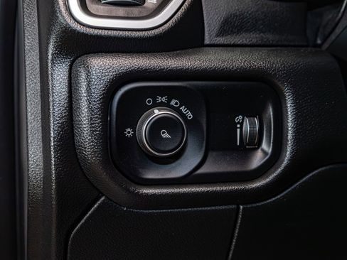Used 2022 RAM 2500 Big Horn AWD/4WD image 16