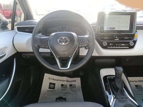 Used 2025 Toyota Corolla SE image 26