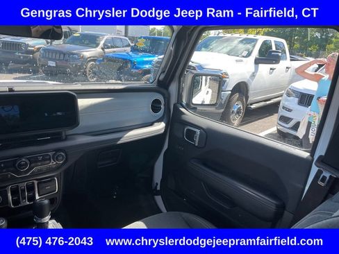 Certified 2025 Jeep Wrangler Unlimited Sahara w/ Safety Group AWD/4WD image 58