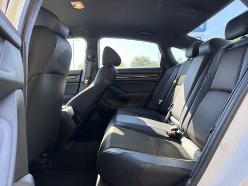Used 2018 Honda Accord Sport image 29