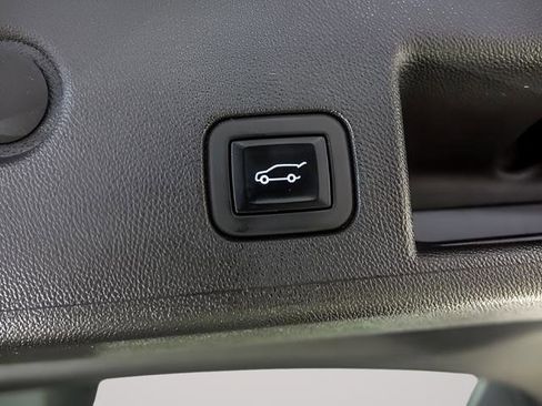 Used 2023 Chevrolet Equinox LT AWD/4WD image 24