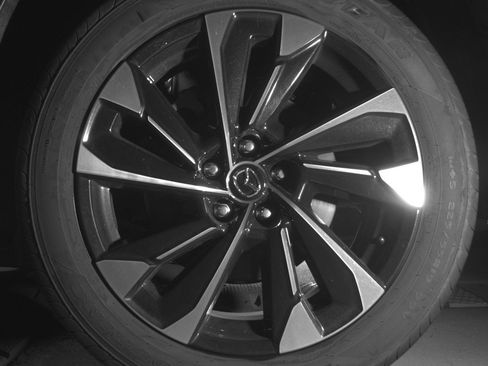 Used 2025 MAZDA CX-50 2.5 Hybrid w/ Premium Plus Pkg image 14