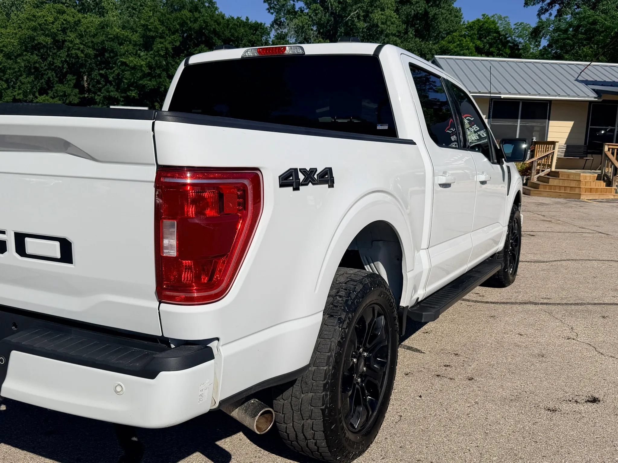 Used 2022 Ford F150 XLT w/ Equipment Group 302A High AWD/4WD image 10