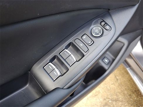 Used 2021 Honda Accord EX-L image 16