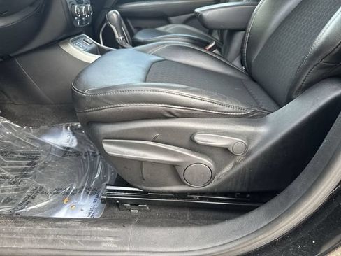 Used 2018 Jeep Compass Latitude FWD image 27